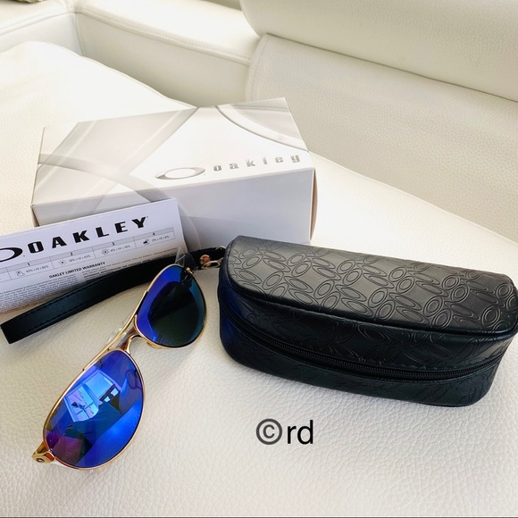 Oakley Accessories - Oakley Aviator Polarized Blue Gold Sunglasses